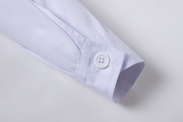 醫用白大褂袖口做工細致